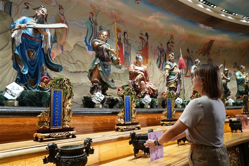 Sponsored Hong Kong Tourism Board Chinese New Year Image 4